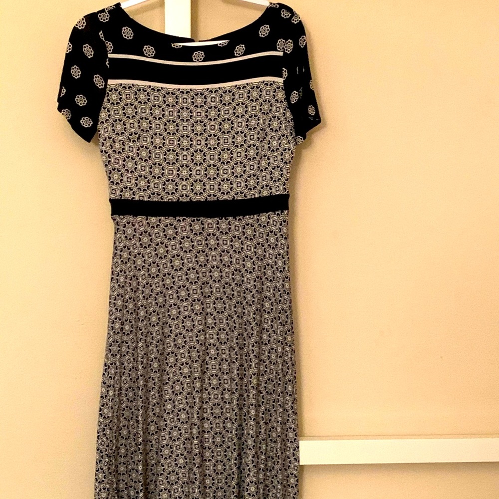 LOFT Black and white printed dress
